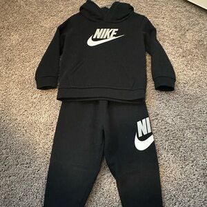 Nike Black Sweatpants & Hoodie Set
